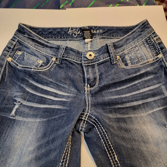 Ariya size 5/6 jeans - Picture 2 of 5